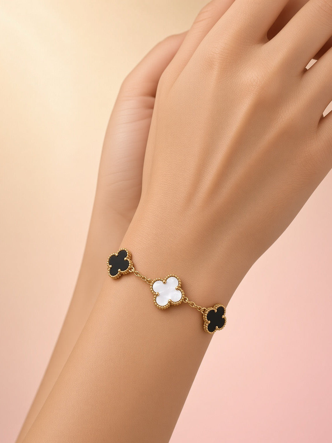 Noir & Pearl Clover Bracelet
